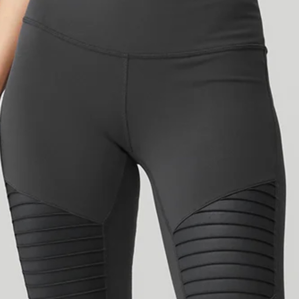 ALO Dark Green High-Waisted Leggings with ribbed panels